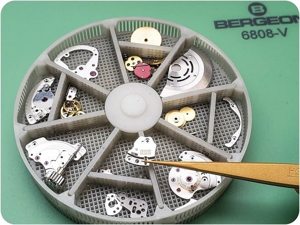 bảo dưỡng đồng hồ rolex