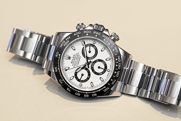 Tự bảo dưỡng đồng hồ Rolex