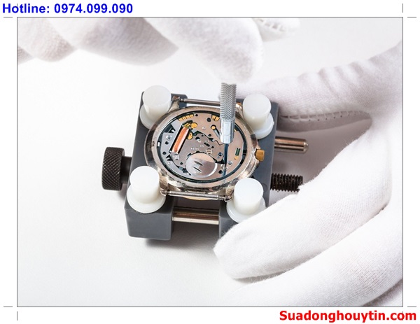 Địa chỉ sửa đồng hồ DW uy tín tại Hà Nội & TP.HCM