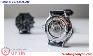 Nguyên nhân khiến đồng hồ cơ hay chết